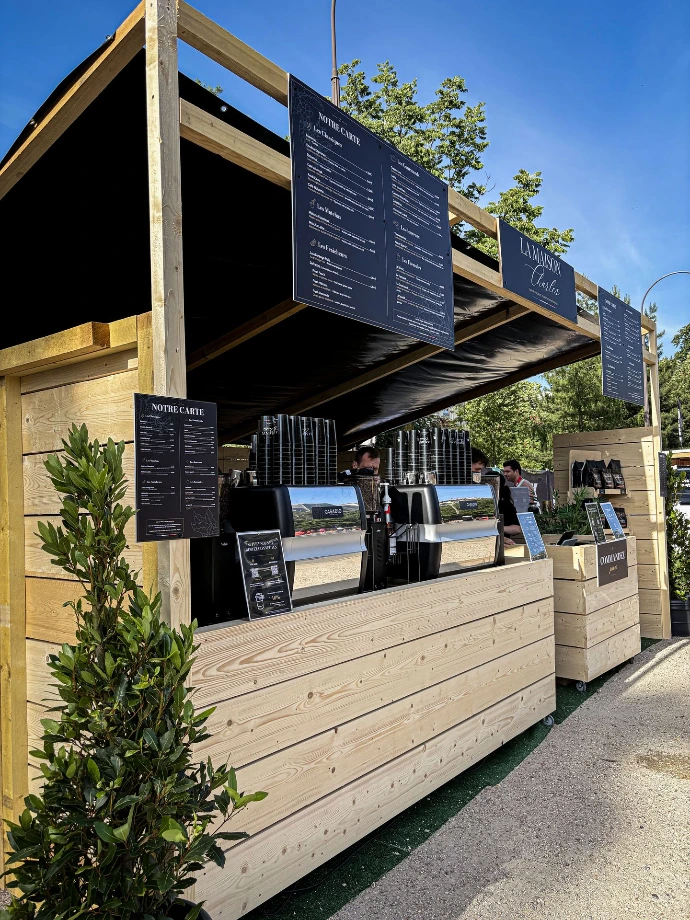 Stand café La Maison Charles à l'ADIDAS 10K Paris