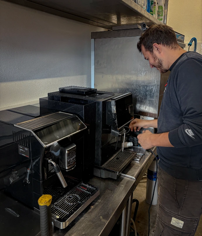 service maintenance et SAV des machines à café La Maison Charles